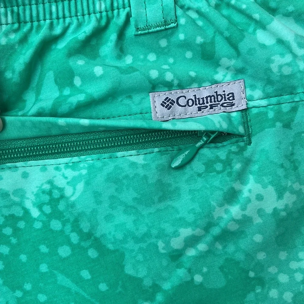 Brand new Columbia PFG Omni-shade shorts - Picture 10 of 16